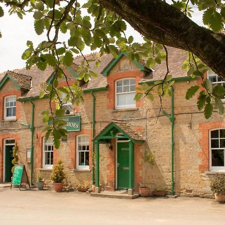 Three Horseshoes Inn Powerstock 外观 照片