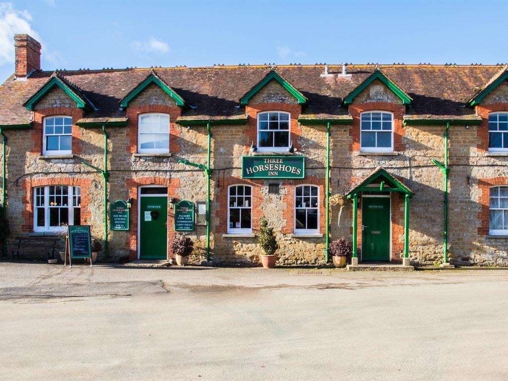 Three Horseshoes Inn Powerstock 外观 照片